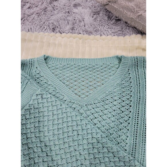 BEAUTIFUL Medium green Sweater. Knit like - Picture 5 of 10